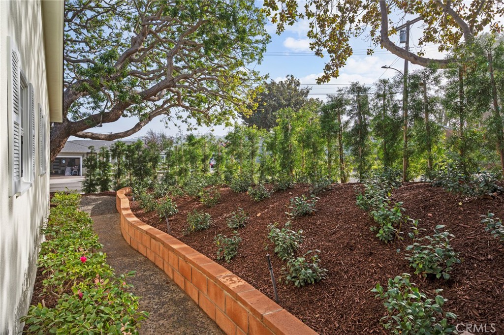 MLS #PV25277262 image #2