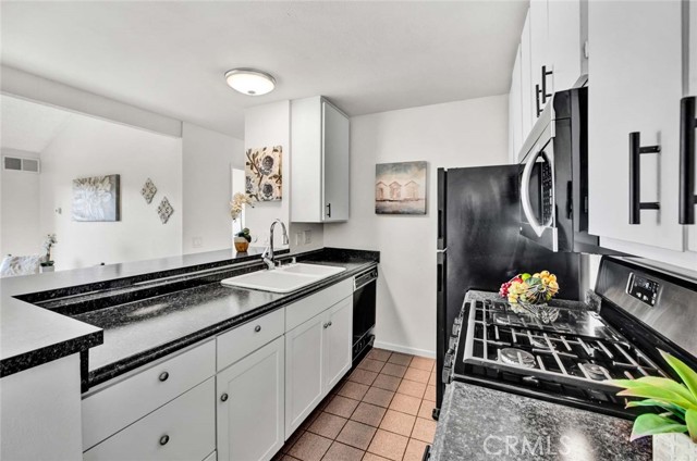 MLS #PW24233119 image #0