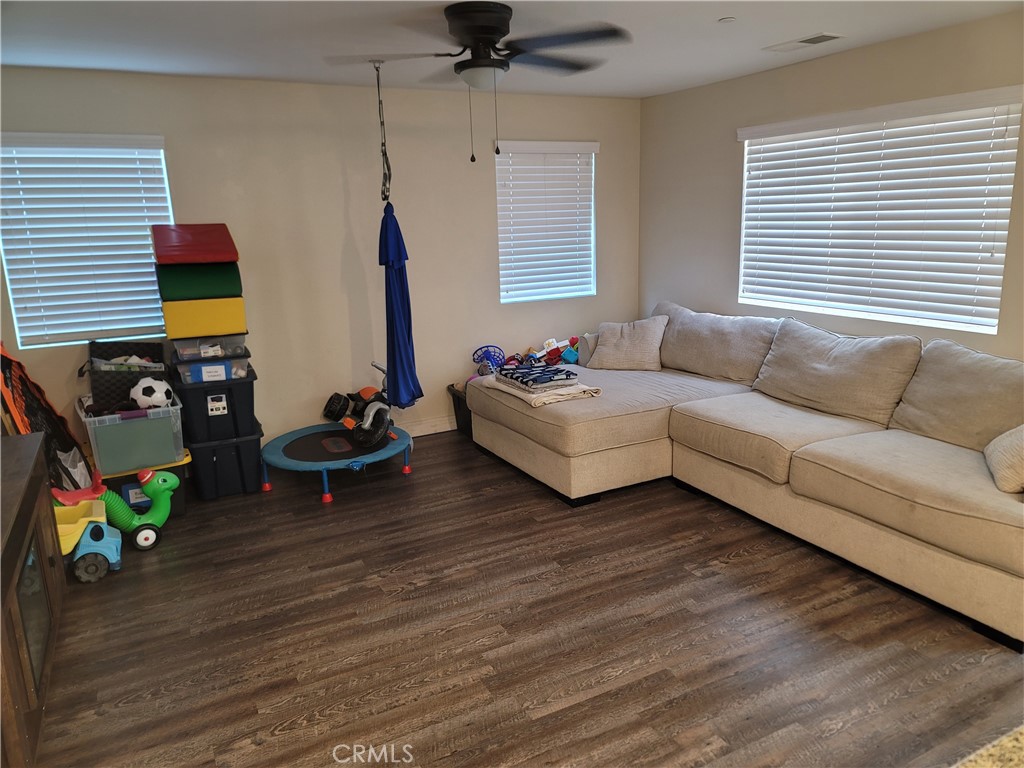 MLS #PW25043959 image #3