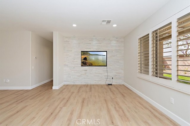 MLS #PW25049606 image #10