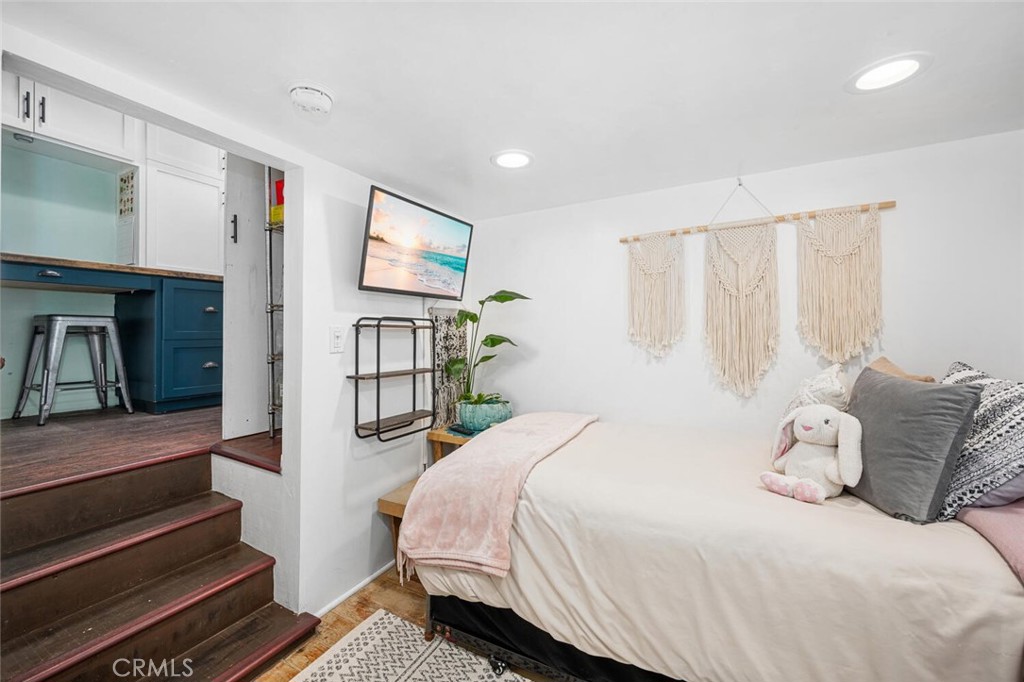 MLS #PW25058001 image #33