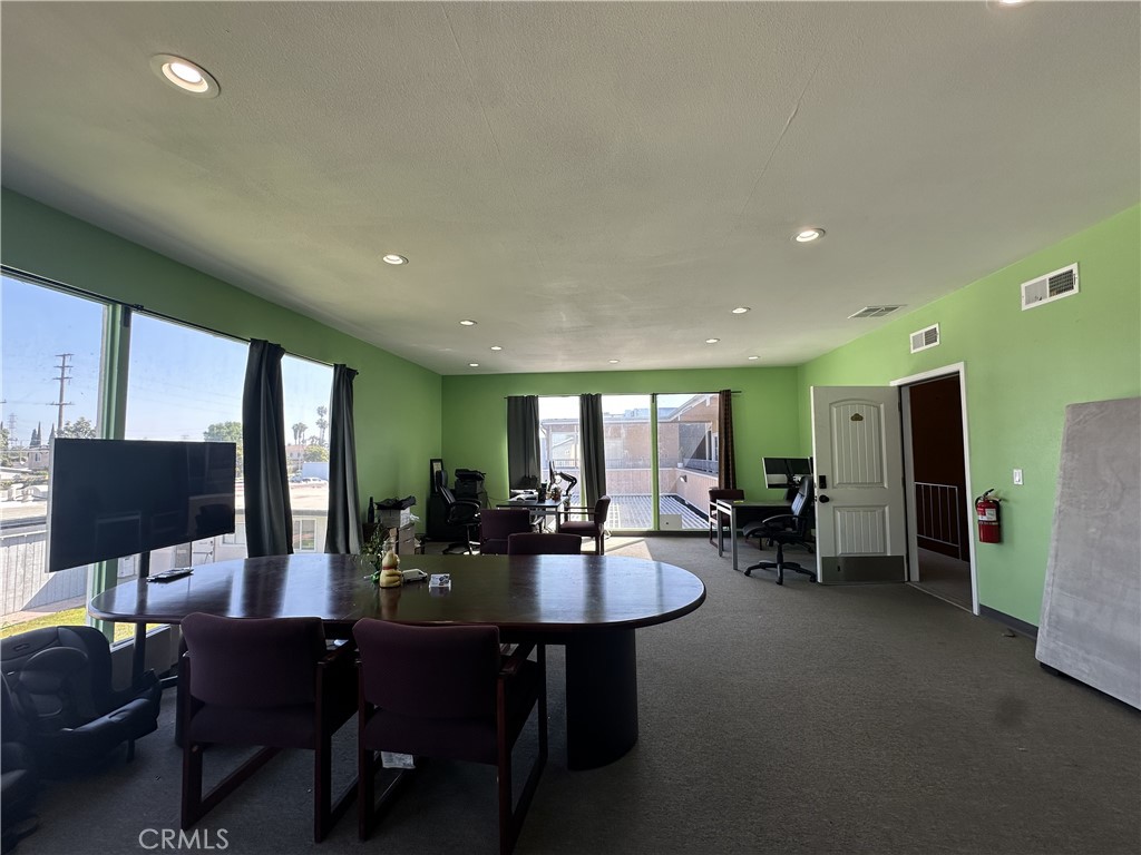 MLS #PW25068786 image #1