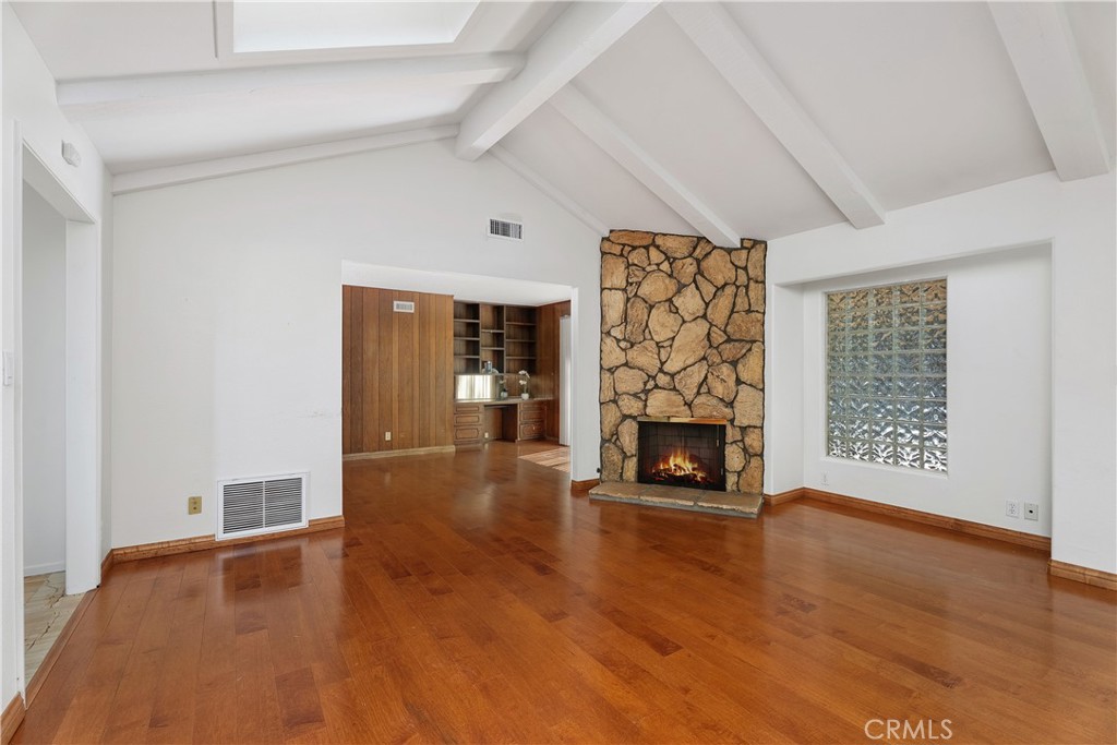 MLS #PW25074825 image #9