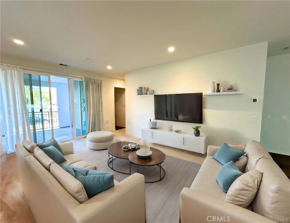 MLS #PW25076208 image #2