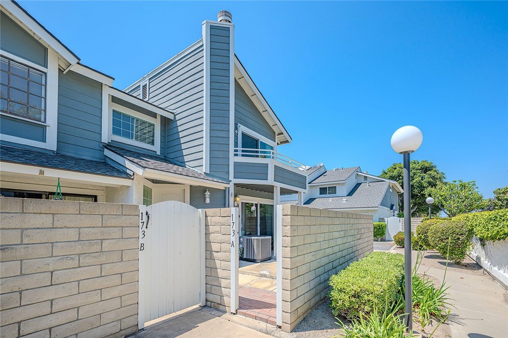 MLS #PW25077319 image #1