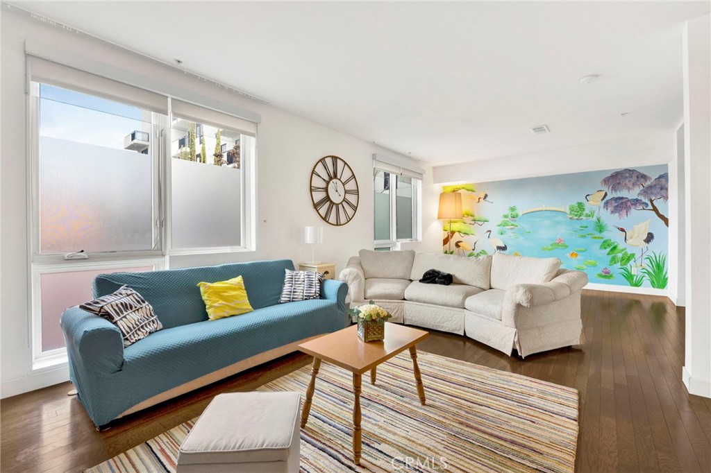 MLS #PW25078501 image #6