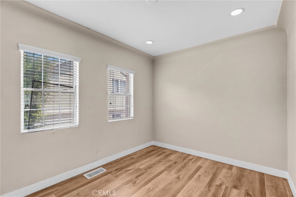 MLS #PW25080252 image #30