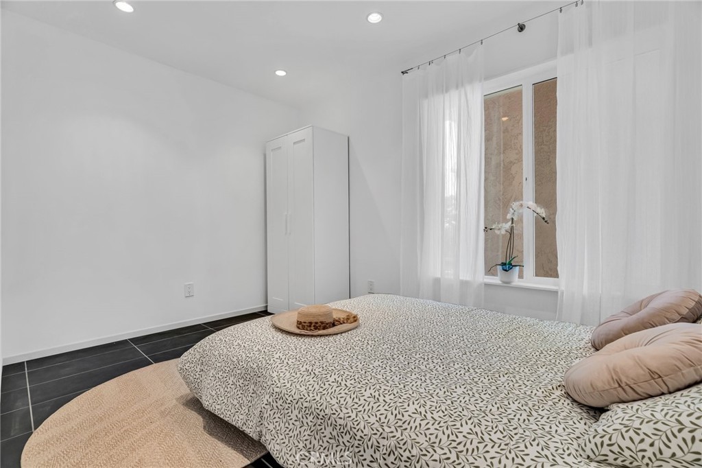 MLS #PW25080648 image #35