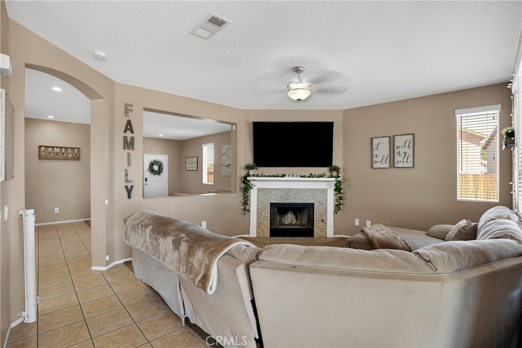 MLS #PW25082740 image #10