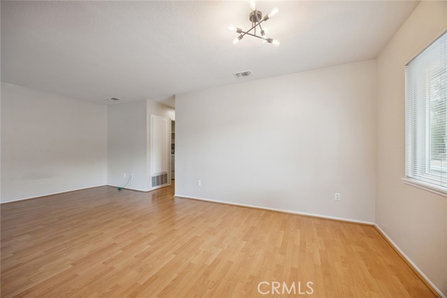 MLS #PW25092326 image #12