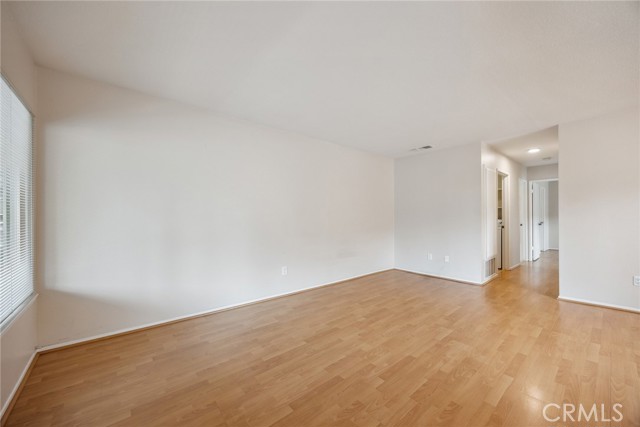 MLS #PW25092326 image #6