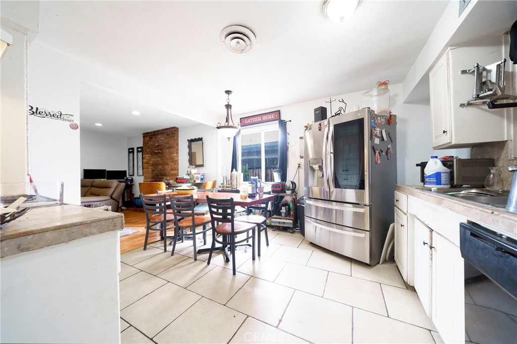 MLS #PW25095927 image #2