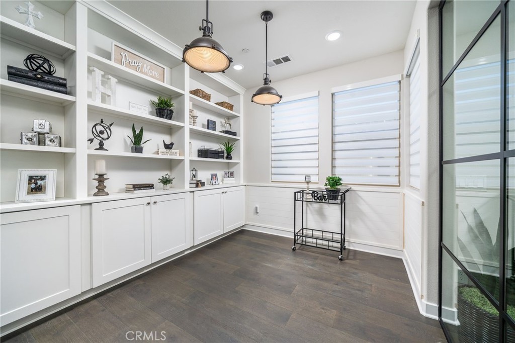 MLS #PW25099698 image #2