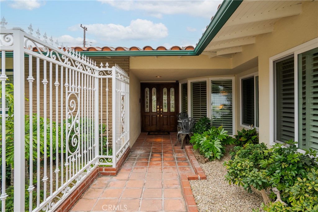 MLS #PW25102928 image #2