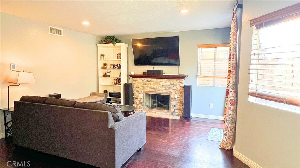 MLS #PW25104386 image #12