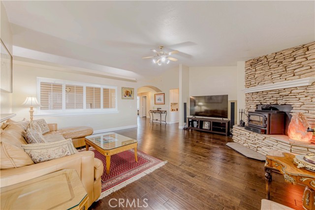 MLS #PW25104493 image #13