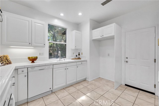 MLS #PW25104774 image #11