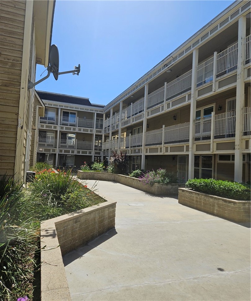 MLS #PW25108206 image #0