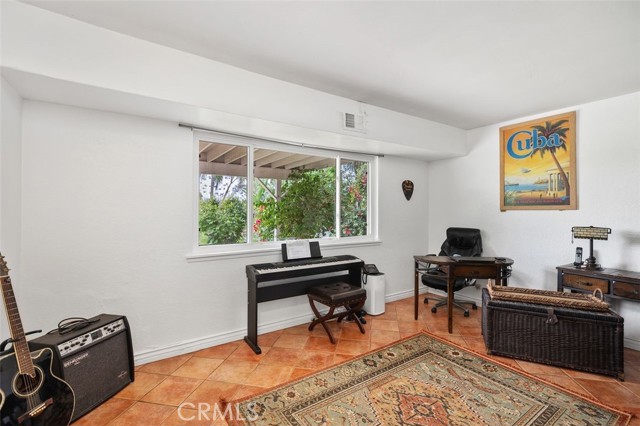 MLS #PW25110668 image #35