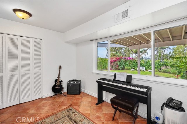 MLS #PW25110668 image #36