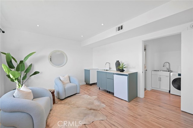 MLS #PW25112113 image #35