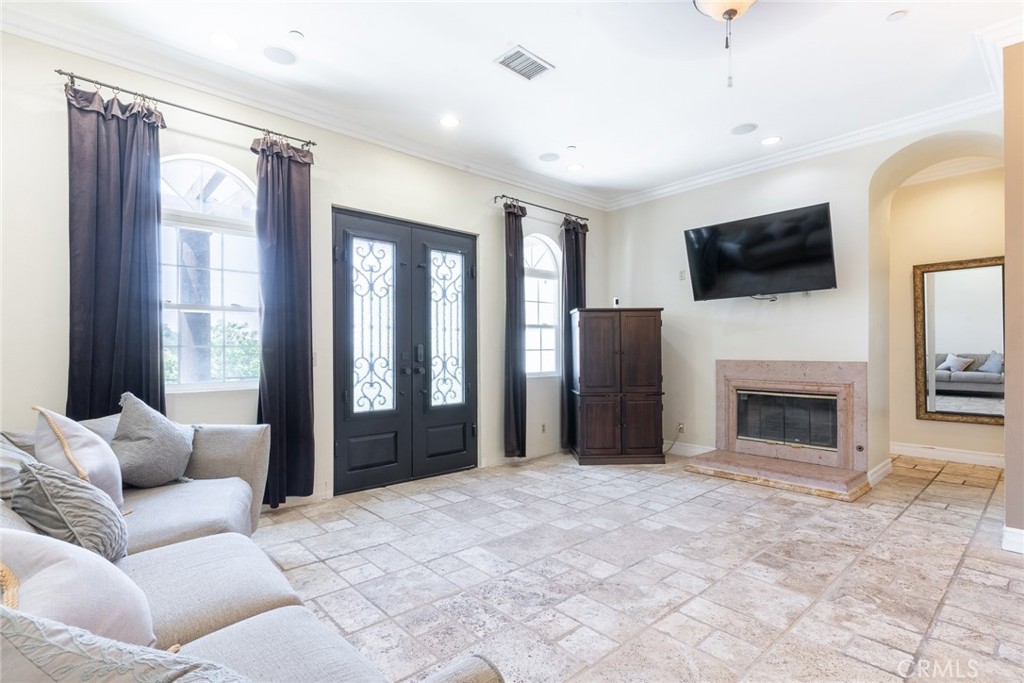 MLS #PW25115916 image #10