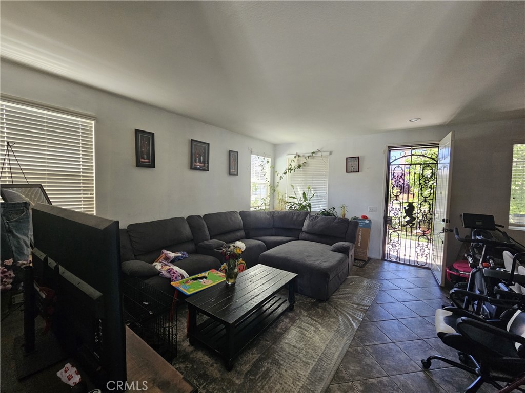 MLS #PW25118665 image #3