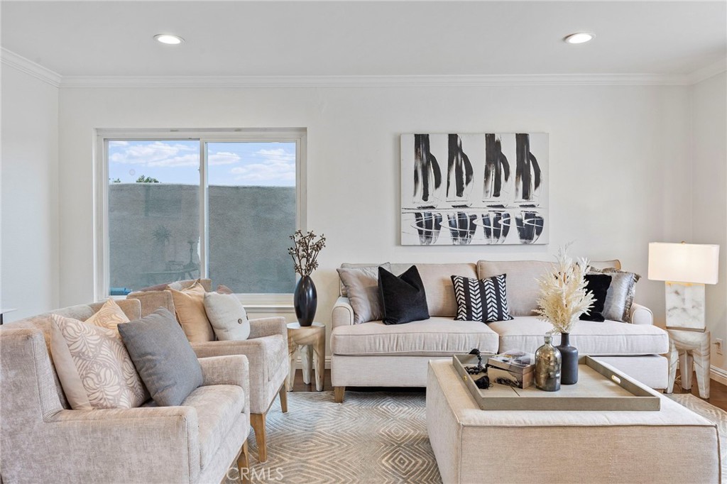 MLS #PW25119652 image #2