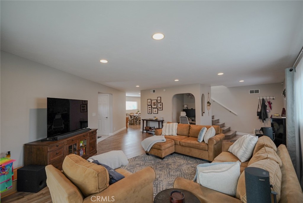 MLS #PW25120858 image #12