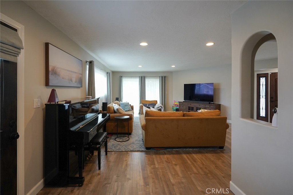 MLS #PW25120858 image #14