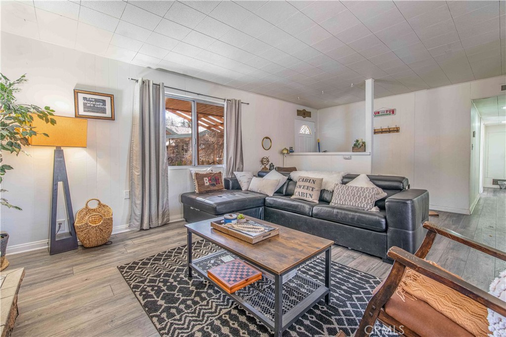 MLS #PW25121227 image #1