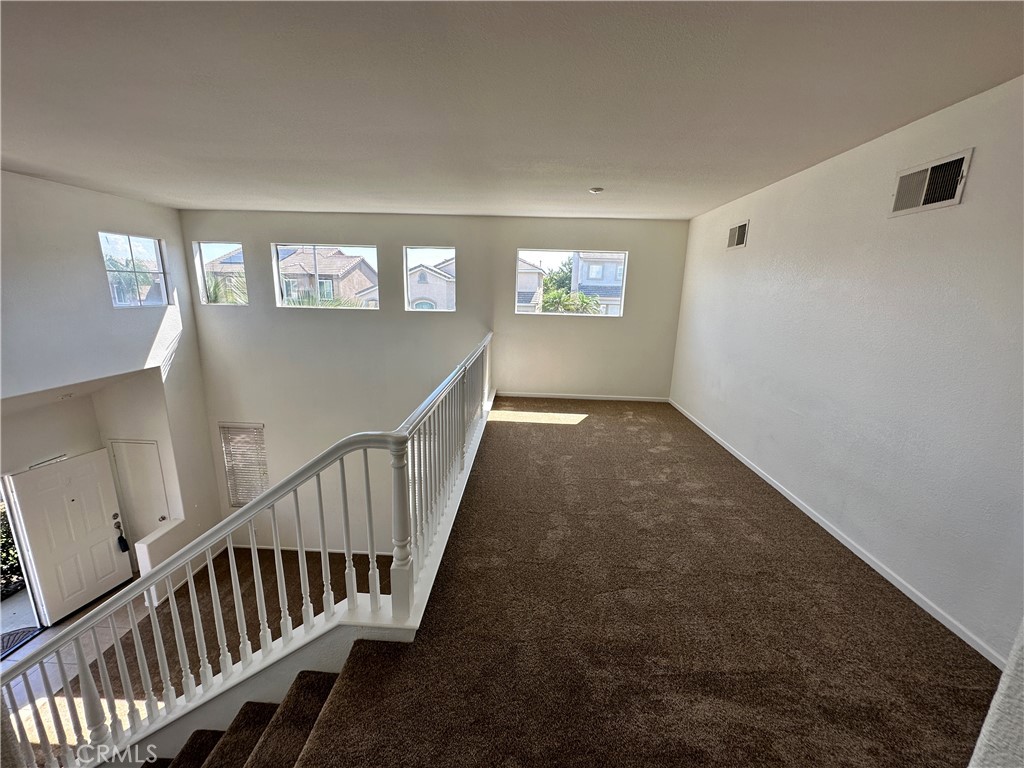 MLS #PW25122820 image #5