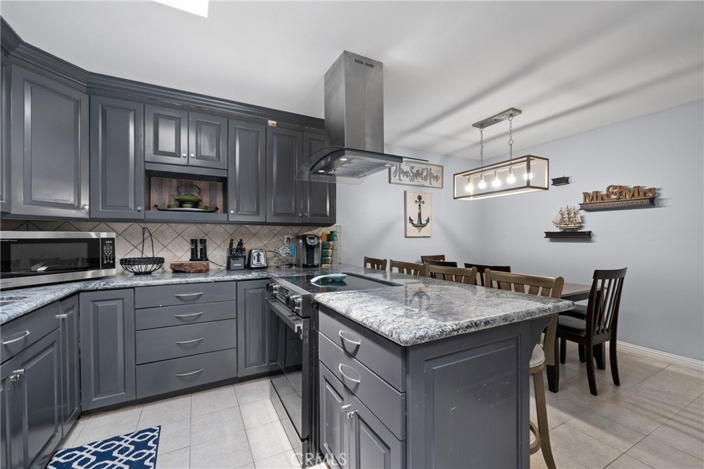 MLS #PW25123355 image #4