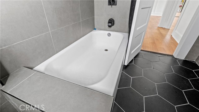 MLS #PW25125404 image #24