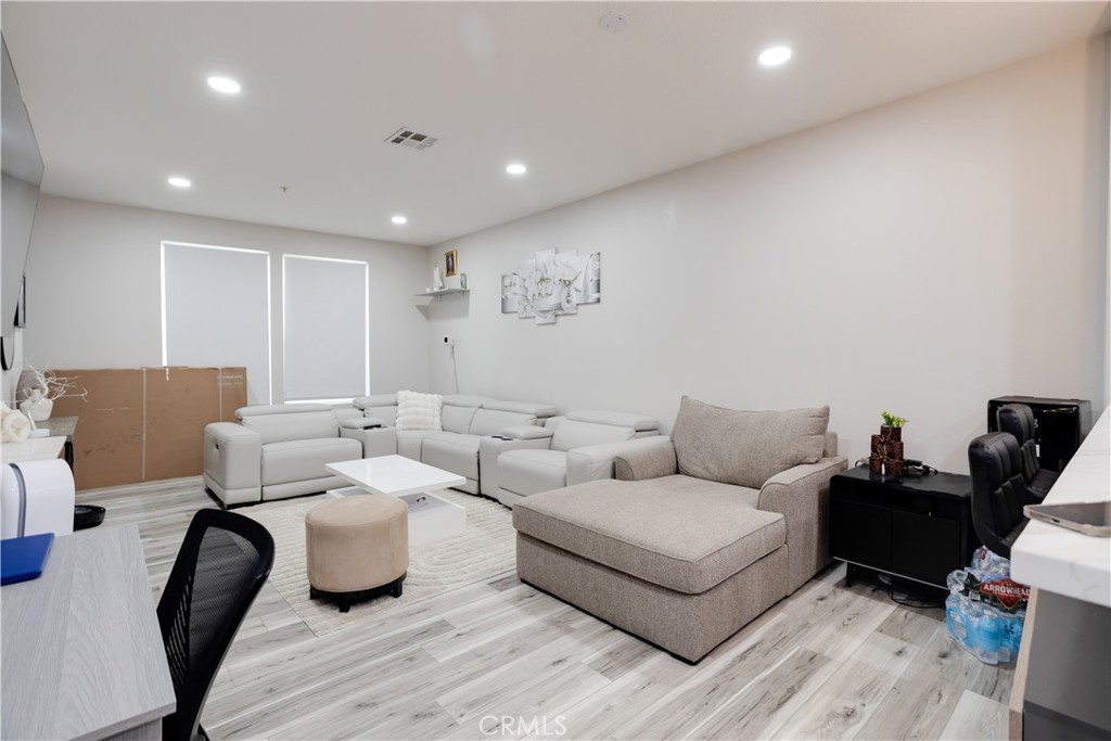 MLS #PW25127013 image #9