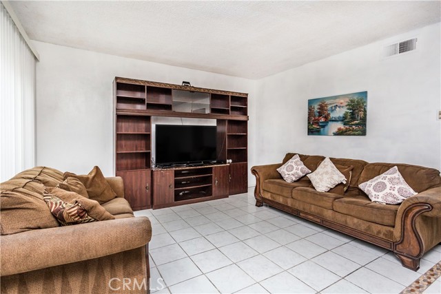 MLS #PW25132382 image #7