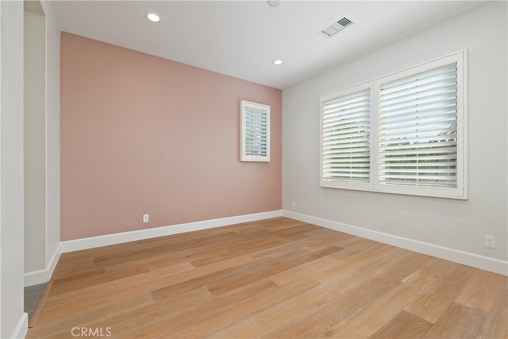 MLS #PW25135575 image #25