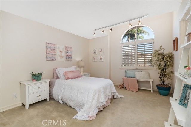 MLS #PW25136007 image #16