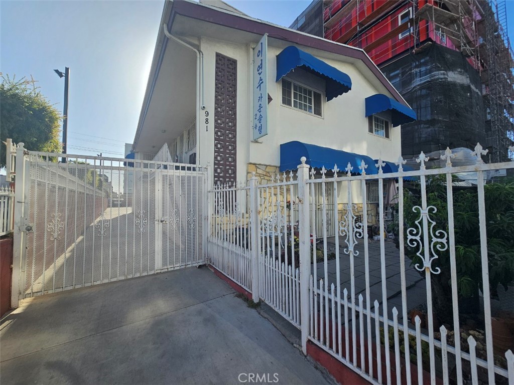 MLS #PW25137701 image #1