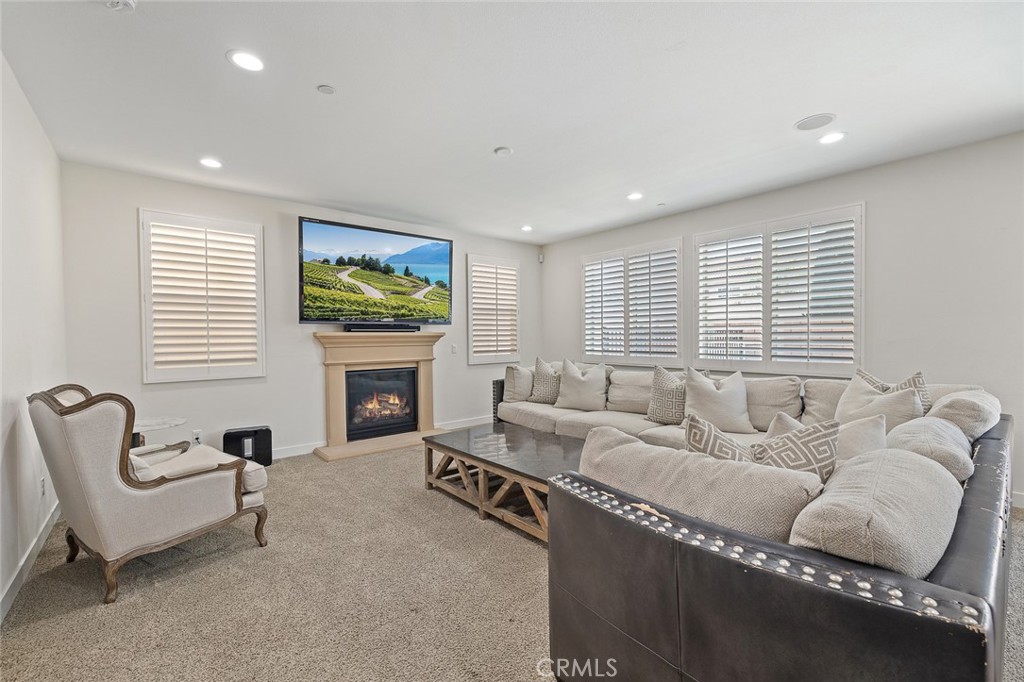 MLS #PW25140398 image #5