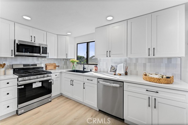 MLS #PW25141359 image #0