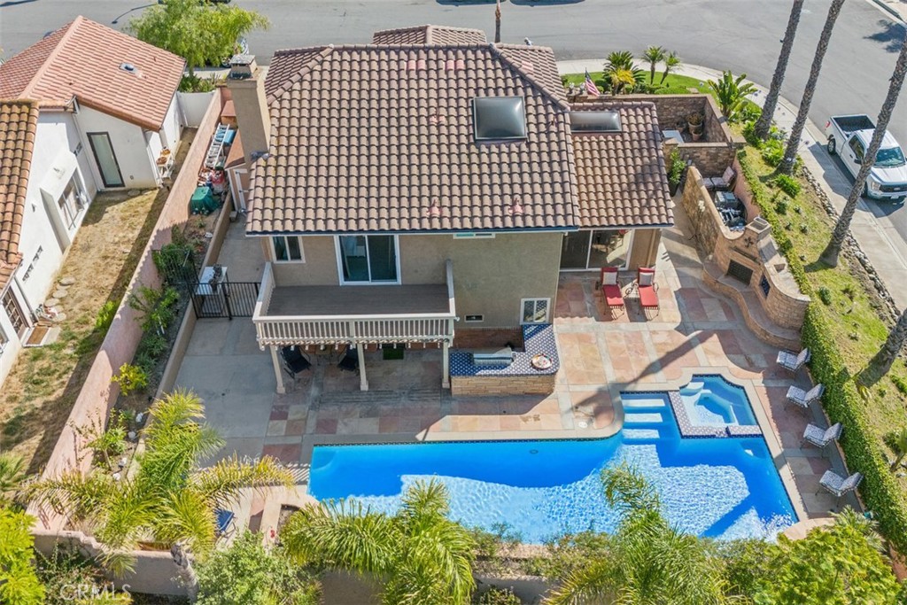 MLS #PW25147934 image #1