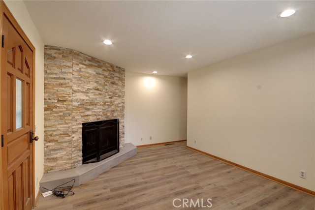 MLS #PW25150996 image #3