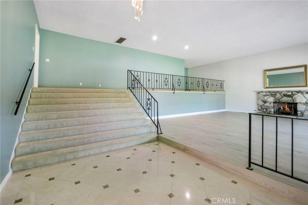 MLS #PW25151685 image #6