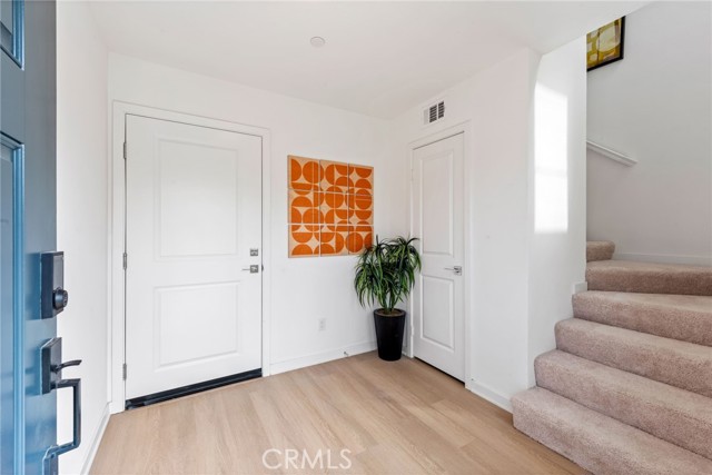 MLS #PW25159982 image #1