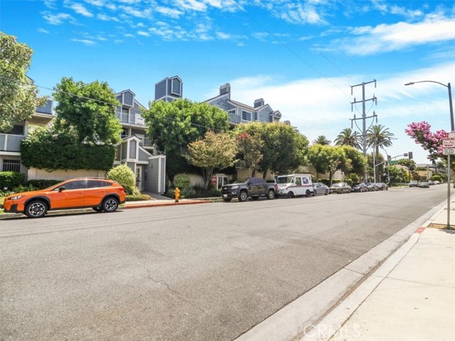 MLS #PW25161375 image #1