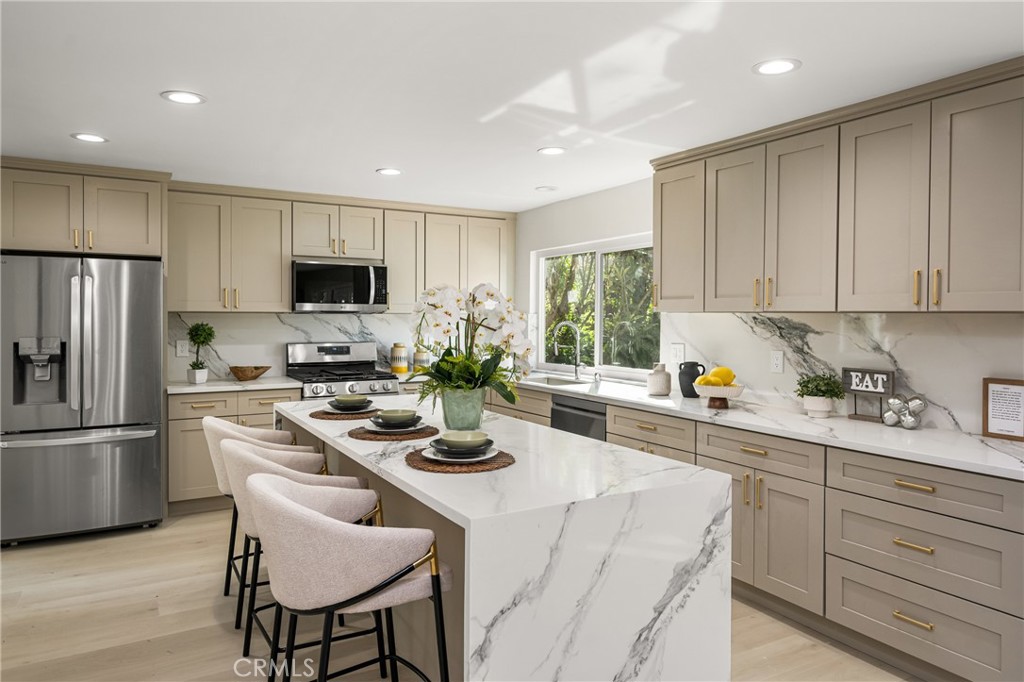 MLS #PW25162597 image #2