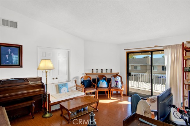 MLS #PW25164165 image #1