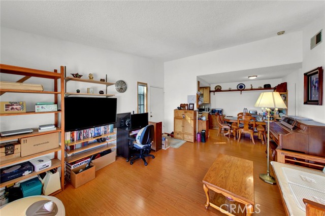 MLS #PW25164165 image #4