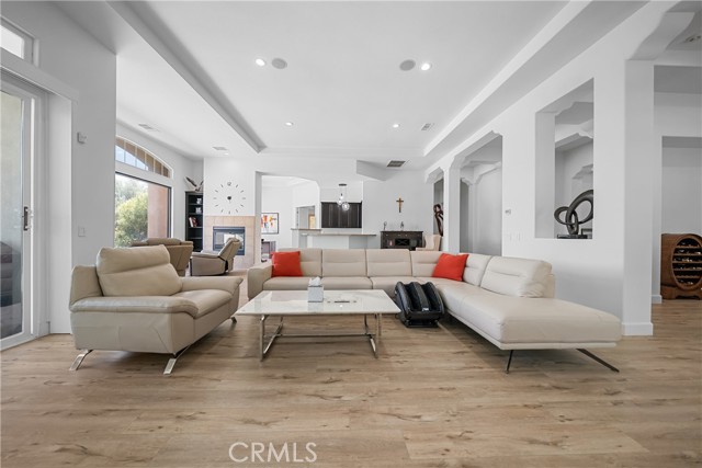 MLS #PW25164338 image #1